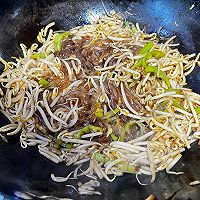 #流感季饮食攻略#清炒豆芽的做法图解3