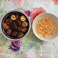 香菇虾米焖冬瓜的做法图解1