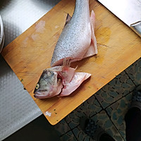 清蒸淡水鲈鱼（减肥餐）的做法图解1