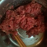 牛肉馅饼的做法图解2