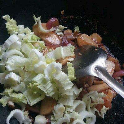 四川人的辣炒年糕(二桥私房菜)的做法