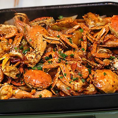蟹肉鸡爪煲