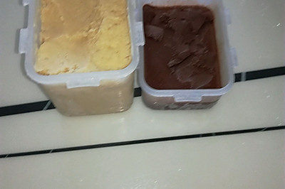 榴莲(巧克力）冰激凌
