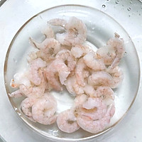 裙带虾仁汤的做法图解2