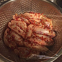秘制烤鸡翅的做法图解1
