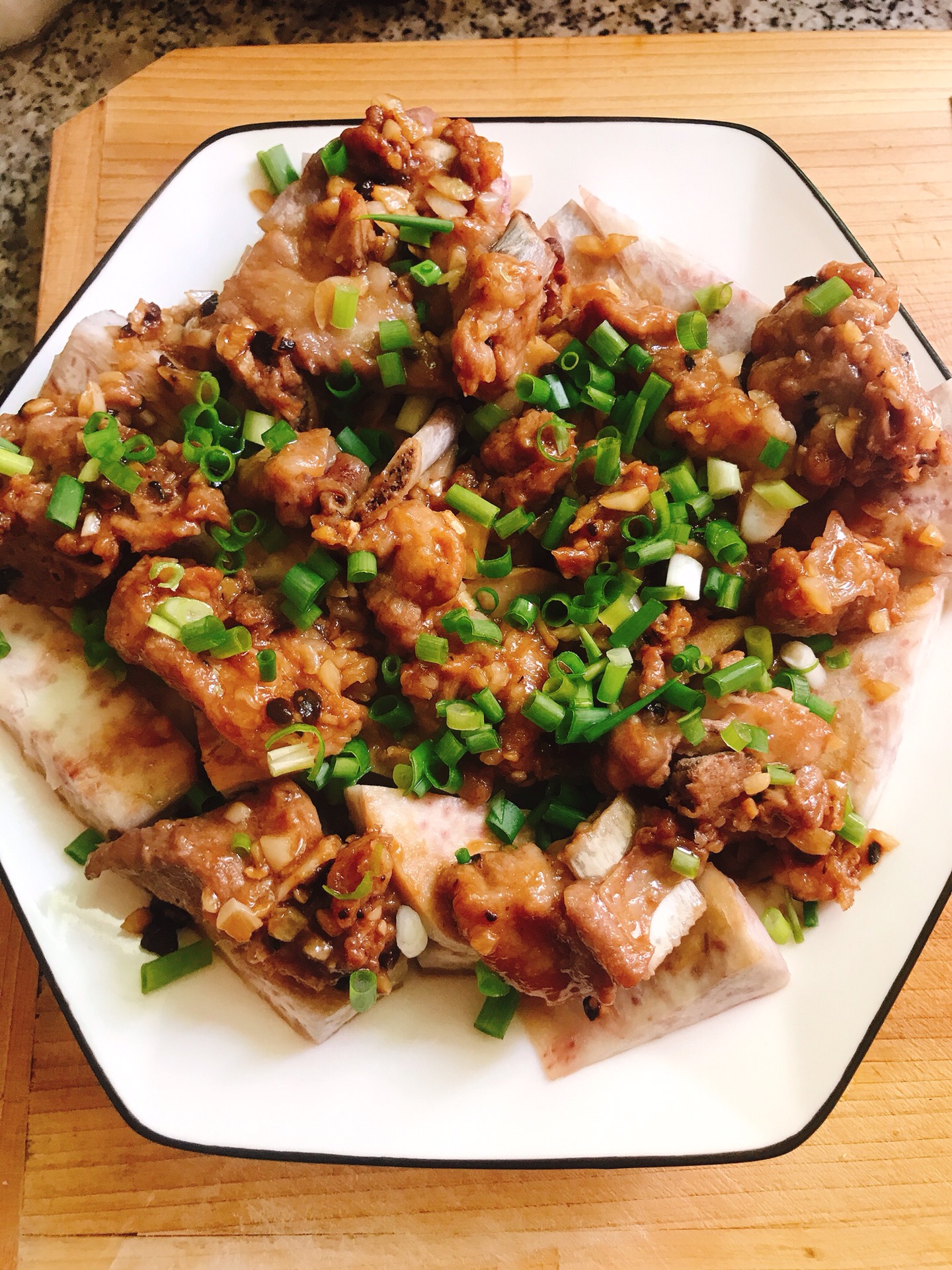 芋頭蒸排骨怎麼做_芋頭蒸排骨的做法_豆果美食