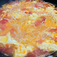 #美味开学季#番茄鲜虾鸡蛋面的做法图解6