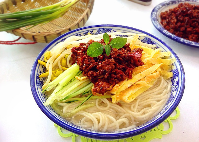 私房肉酱面-----没有食欲必备的做法