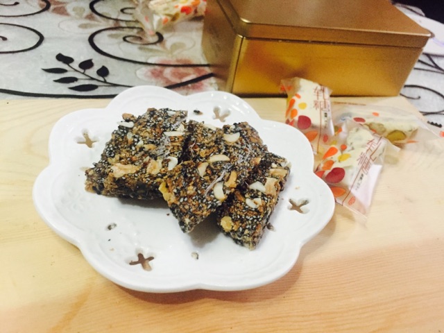 花生芝麻核桃糖的做法图解10