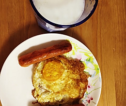 美式香肠煎蛋早餐的做法