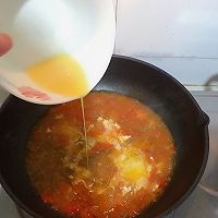 西红柿鸡蛋粉丝汤的做法图解4