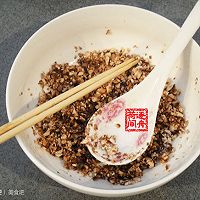 蘑菇豆腐丸子的做法图解1