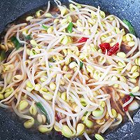 #做饭吧！亲爱的#豆芽炒粉条的做法图解13