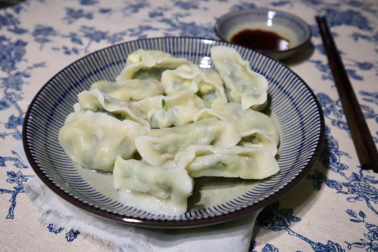 鲜美的素饺子|韭菜鸡蛋馅水饺的做法