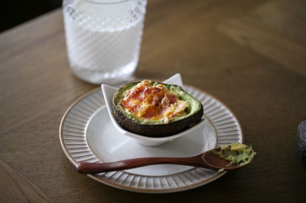 芝士鸡蛋焗牛油果