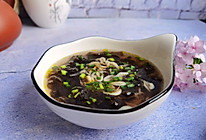 #我们约饭吧#十分钟快手菜：鲜辣紫菜虾皮汤的做法