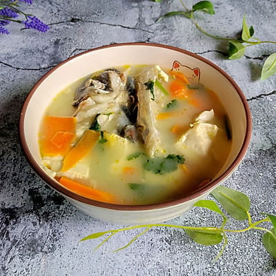 鱼头豆腐汤