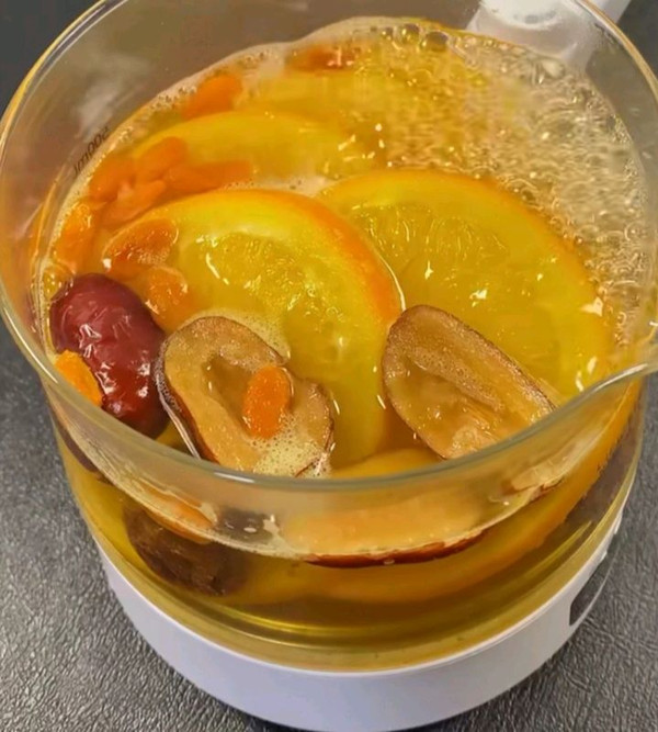 橙子煮啤酒图片
