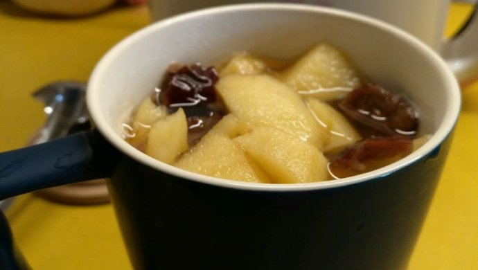 自制红枣苹果汤