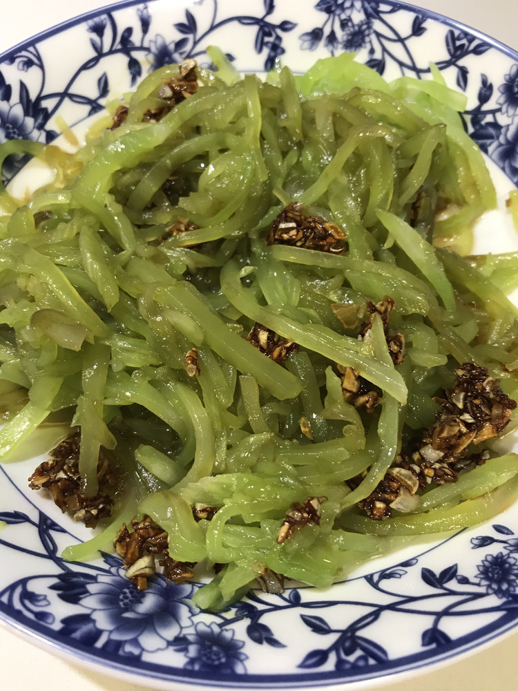 爽口开胃莴笋的做法