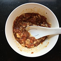 蚕豆芥菜干炒肉末的做法图解2