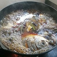 金鲳鱼火锅的做法图解5