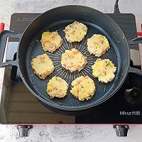 黄金米饭蛋饼的做法图解10