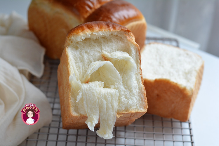 一次发酵法牛奶拉丝面包的做法