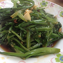 清炒油麦菜