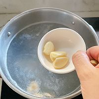 茶树菇龙骨汤的做法图解4