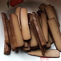 鸡蛋干炒线椒的做法图解2
