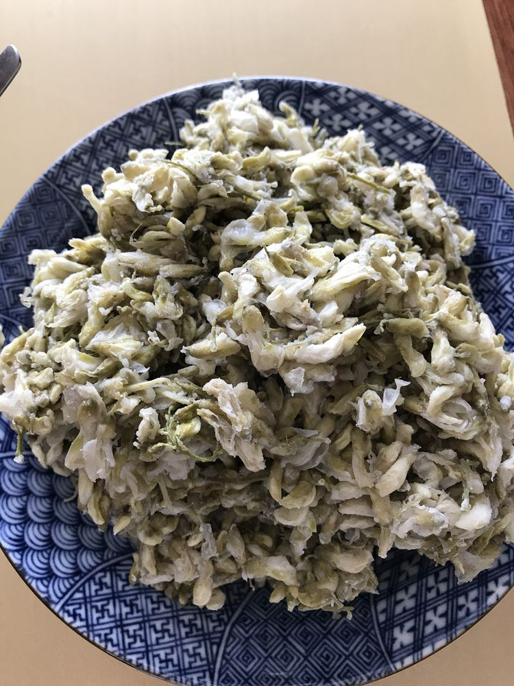 槐花麦饭的做法