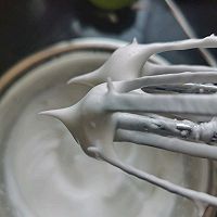 戚风蛋糕的做法图解6