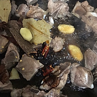 白菜海带炖排骨（可加土豆胡萝卜）的做法图解3