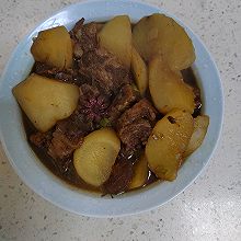 牛腩炖萝卜