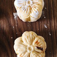 #2021创意料理组——创意“食”光#豆沙馅南瓜月饼的做法图解7