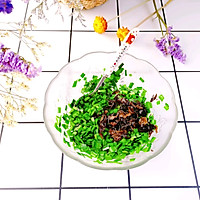 #换着花样吃早餐#春韭三鲜馅饼的做法图解11