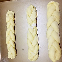 青酱（松子罗勒蒜香）辫子面包的做法图解5