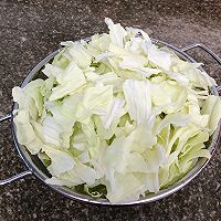 培根炒圆白菜的做法图解2