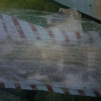 荷兰豆炒培根的做法图解2
