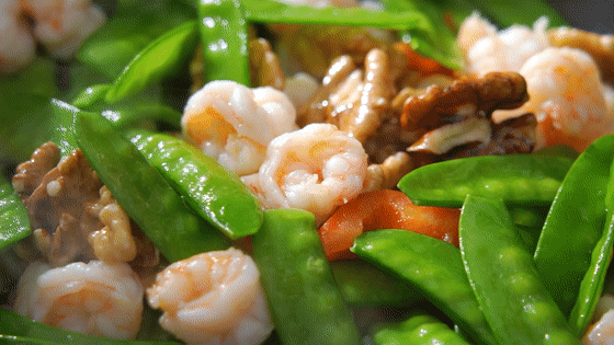 营养美味又健脑的小炒菜——核桃虾仁炒荷兰豆的做法图解8