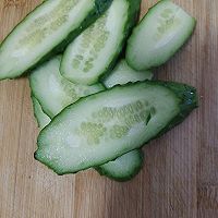 芝士火腿煎蛋蟹足棒黄瓜三明治的做法图解4