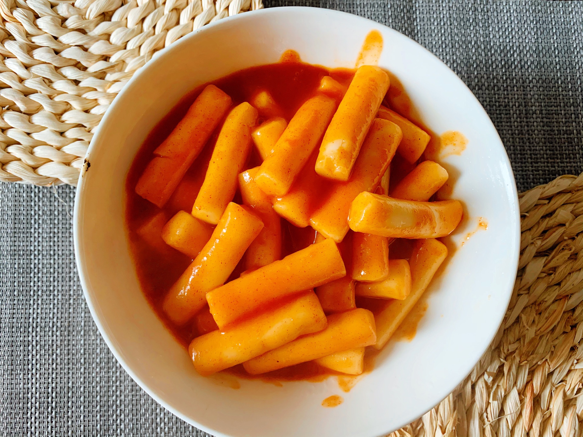 Stir fried rice cake with cheese