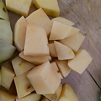 土豆豆角炖肉的做法图解2