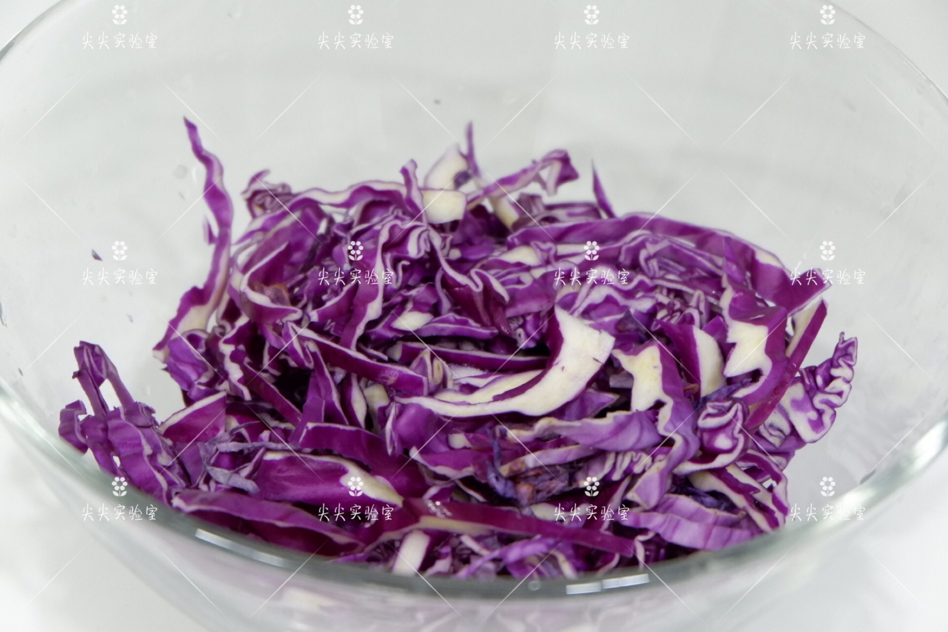 紫甘蓝在家你要是做好了，可是一道清脆爽口非常好吃的下饭小凉菜 - 哔哩哔哩