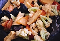 减肥的小伙伴可以吃的博山菜－菜花溜豆腐的做法