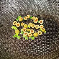 #西班牙橄榄中式创意菜#青橄榄臊子面的做法图解3