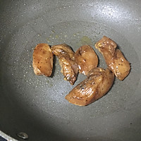 土豆泥配香煎鸡胸肉的做法图解6