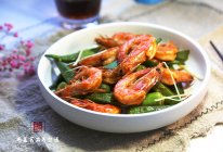 #一口新年味，全家享佳味#消食解腻的快手年菜-「秋葵鲜虾」的做法