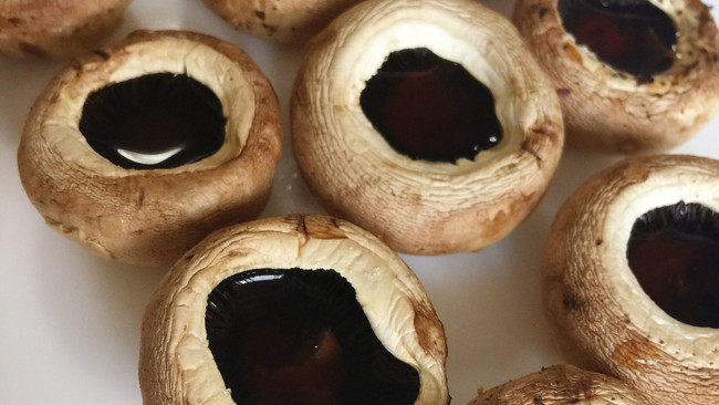 #烤箱食谱#超简单又美味的烤蘑菇的做法